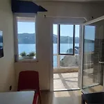 Sea Apartment *