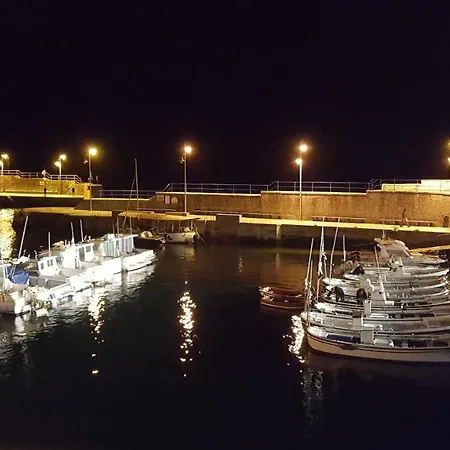 Sea Мундака